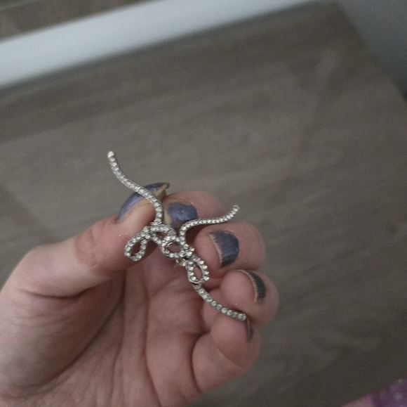 Earring Set - Picture 2 of 12